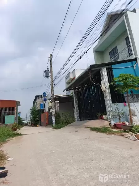 Bán đất thổ cư đường beton 4m xã Đức Hòa Đông dt 112m2 giá 1,35 tỷ