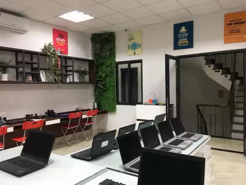 Bán nhà mặt đường tái định cư xóm lò, mặt tiền 7.3m, DT 88m2, 5 tầng thang máy, dòng tiền 40tr/th 