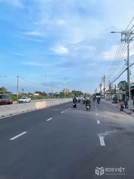 CẦN BÁN 4430M2 ĐẤT THỔ CƯ MT ĐƯỜNG NGUYỄN CỬU PHÚ