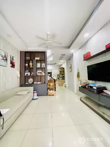 Bán nhà 2 tầng Võ Văn Hát Long Trường Thủ Đức - 52m2 - Hẻm ô tô - Giá 4.8 Tỷ