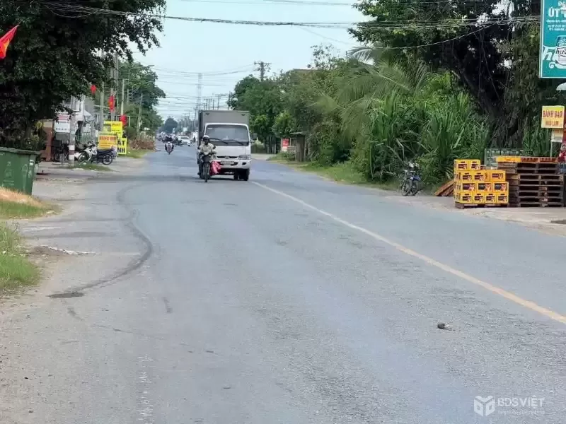 Bán đất mặt tiền đường ĐT816, Thạnh Đức, dt 672m2 full thổ giá 6,7 tỷ