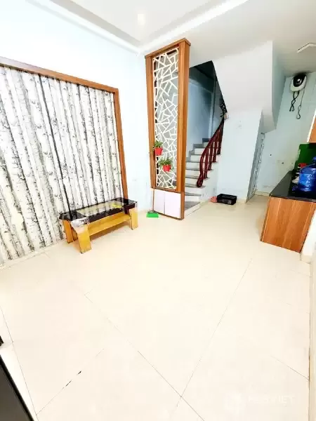 Bán Nhà Thịnh Liệt 30m2. 5 tầng. mặt tiền 3m. Giá 8.2 tỷ Hoàng Mai Hà Nội