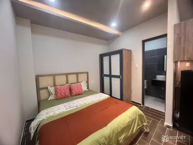 Bán nhà 106m2 đối diện ĐH Ngoại Thương - Nguyễn Gia Trí Bình Thạnh - 8x15 - HDT 40tr, xây cao