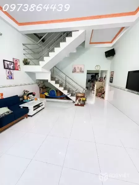 Chủ giảm mạnh 350 triệu giá mới 3,95 Tỷ 

  NHÀ ĐẸP HOÀN CÔNG – 3 TẦNG – HẺM XE HƠI – DỌN VÀO Ở NGAY

???? Gần Bệnh viện Quận 12 & Công viên Phần mềm Quang Trung – khu vực tiện ích đầy đủ, ở cực tiện!