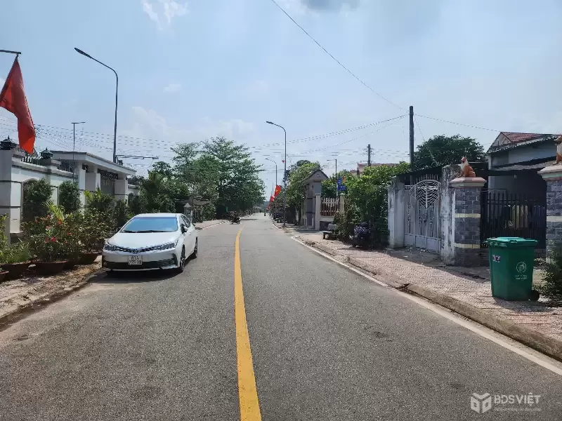 NHÀ MT NHỰA PHAN BỘI CHÂU PHÚ GIÁO, NGÂN HÀNG THANH LÝ NHÀ NGANG 12M, DT 387.7M2, GIÁ NHỈNH 1 TỶ 819 TRIỆU