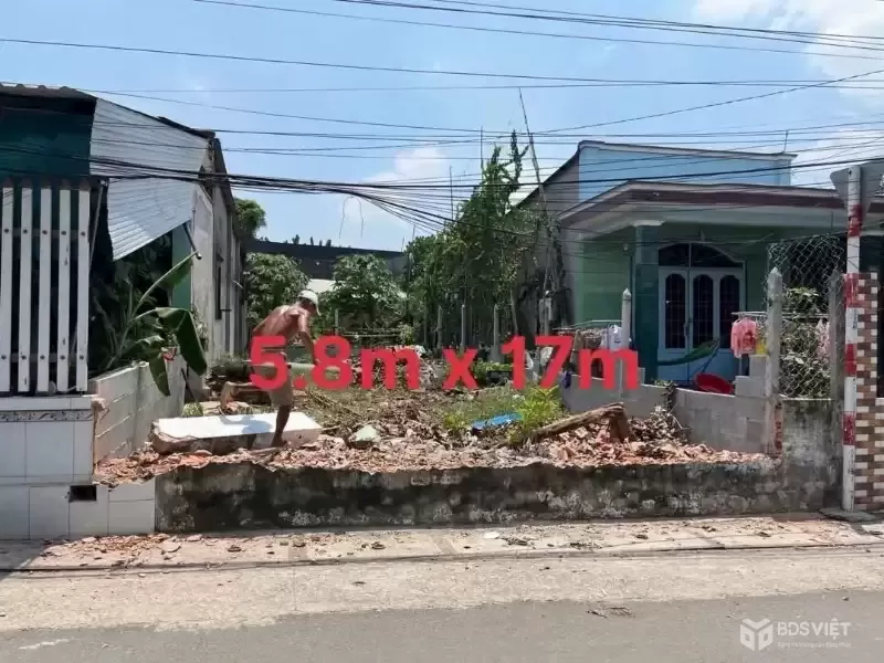 Bán đất mặt tiền đường nhựa 65 , xã Tân Thạnh Đông dt 98,6m2 ( 70m2 thổ ) giá 2,2 tỷ