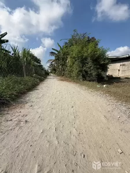 Bán nền thổ cư hẻm đường đá xanh oto xã Đức Hòa Thượng dt 155m2 giá 820 triệu