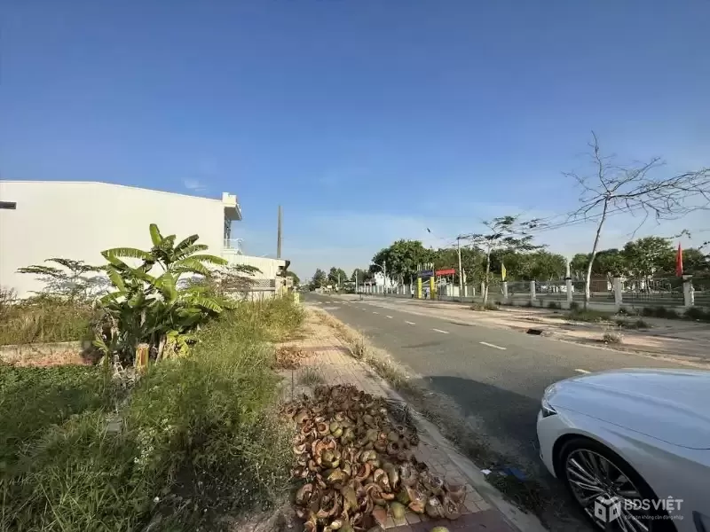 Ngân hàng BIDV thanh lý tài sản mặt tiền Nguyễn Hữu Cảnh, thị trấn Phú Mỹ, Phú Tân, An Giang