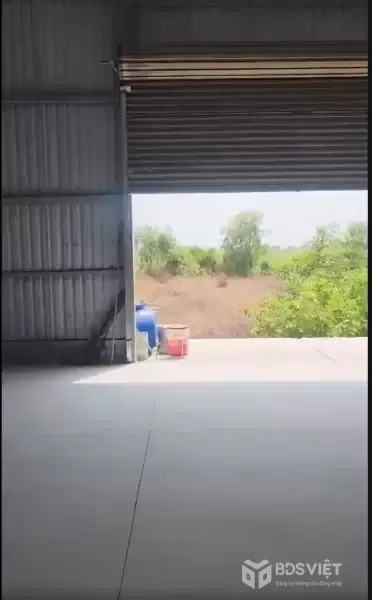 Bán kho mt ĐT 816 , xã Thạnh Lợi , Bến Lức dt 1300m2 ( dtxd 450m2 ) giá 7 tỷ