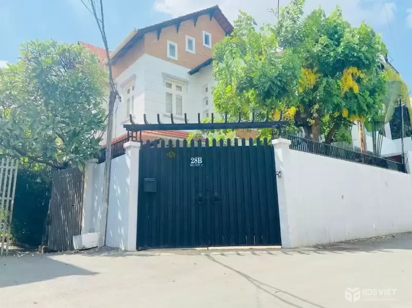 Biệt thự 385m2 Thảo Điền, Góc 2 mặt tiền Đường 66-Nguyễn Văn Hưởng, hồ bơi, HDT 70tr, 59.5 tỷ