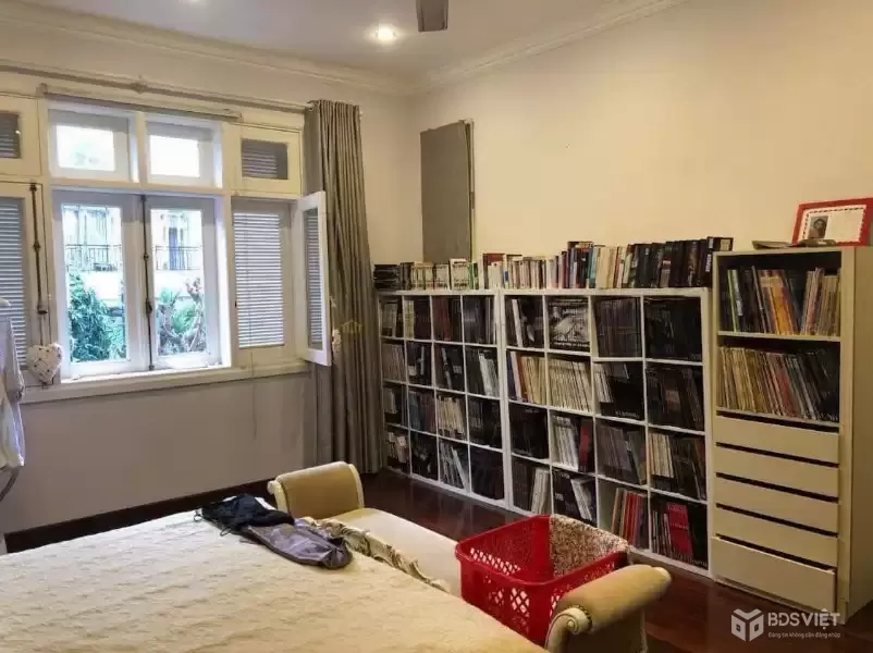 Biệt thự 385m2 Thảo Điền, Góc 2 mặt tiền Đường 66-Nguyễn Văn Hưởng, hồ bơi, HDT 70tr, 59.5 tỷ