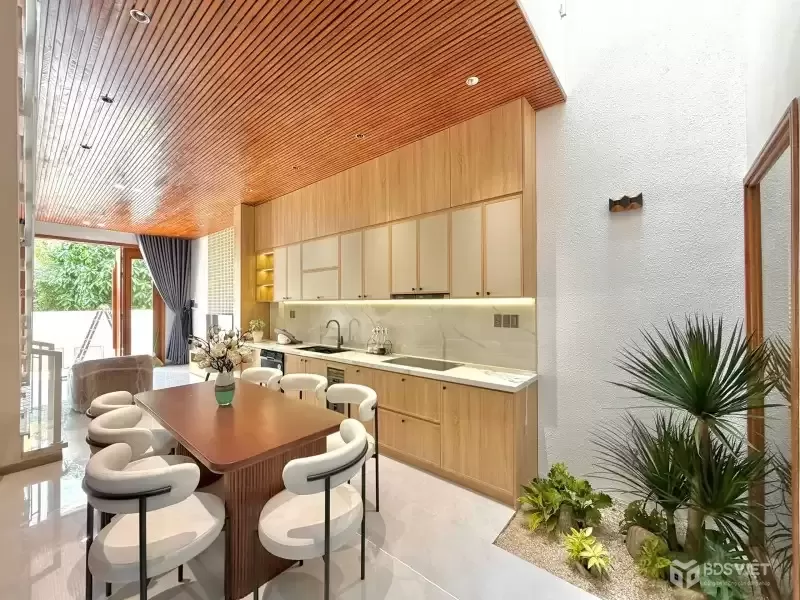 Bán nhà Trần Đình Tri 70m2 2 tầng 2 mê đúc full nội thất giá 4.88 tỷ sát biển