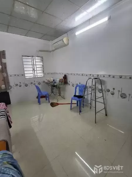 Bán nhà  Huỳnh Tấn Phát, Quận 7, 2 tầng, 2PN, sổ hồng riêng, giá 4.7 tỷ