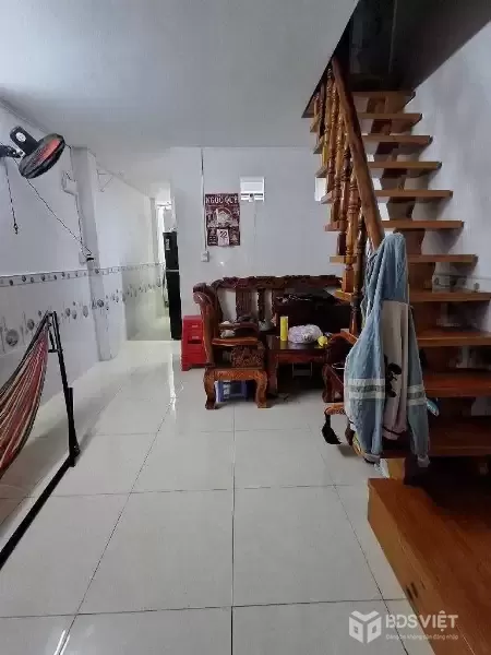 Bán nhà  Huỳnh Tấn Phát, Quận 7, 2 tầng, 2PN, sổ hồng riêng, giá 4.7 tỷ