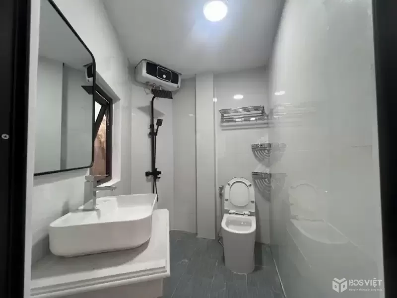 Bán nhà phố Trương Định, Hai Bà Trưng 34m2, 5 tầng full nội thất, sổ đỏ chỉ 7,2 tỷ