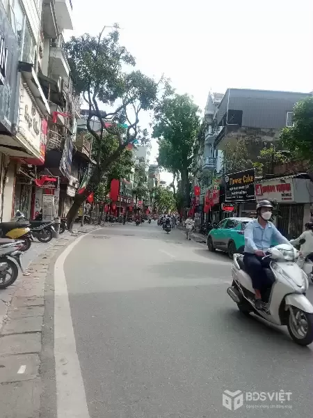 Bán nhà phố Trương Định, Hai Bà Trưng 34m2, 5 tầng full nội thất, sổ đỏ chỉ 7,2 tỷ