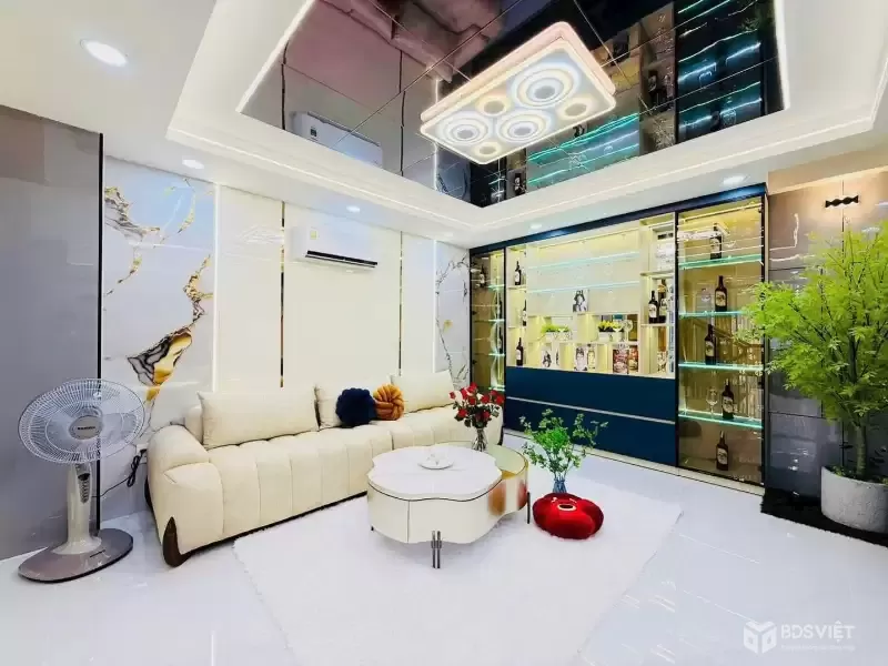 THẠCH BÀN – NHÀ DÂN XÂY 46M2 × 5 TẦNG – Ô TÔ ĐỖ CỬA – NHỈNH 8 TỶ