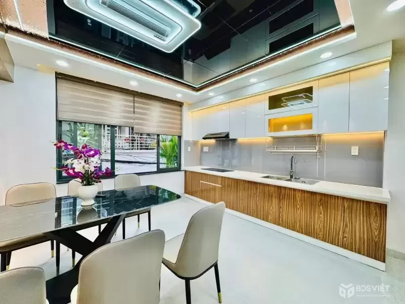 THẠCH BÀN – NHÀ DÂN XÂY 46M2 × 5 TẦNG – Ô TÔ ĐỖ CỬA – NHỈNH 8 TỶ