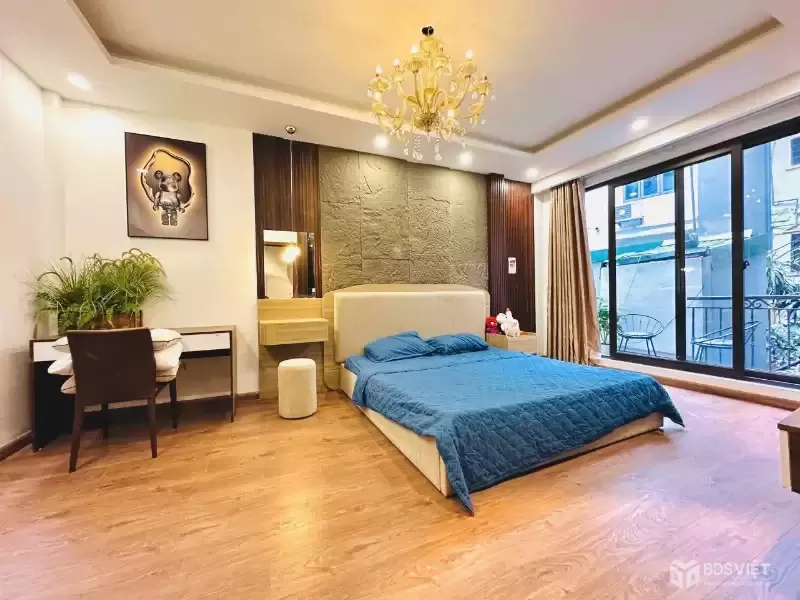 THẠCH BÀN – NHÀ DÂN XÂY 46M2 × 5 TẦNG – Ô TÔ ĐỖ CỬA – NHỈNH 8 TỶ