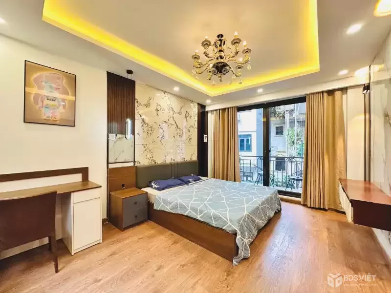 THẠCH BÀN – NHÀ DÂN XÂY 46M2 × 5 TẦNG – Ô TÔ ĐỖ CỬA – NHỈNH 8 TỶ