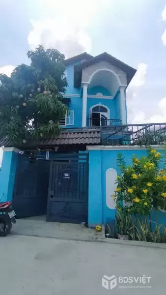 Bán nhà đẹp 7x25m, BTCT 2 lầu, 3PN, 4WC, sân vườn trước sau, giá tốt 6 tỷ 8