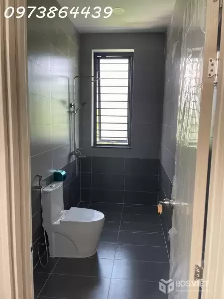 SIÊU PHẨM LÔ GÓC 4 TẦNG – THANG MÁY XỊN – GARA 2 Ô TÔ – GẦN SONG HÀNH - LÊ LỢI - HÓC MÔN