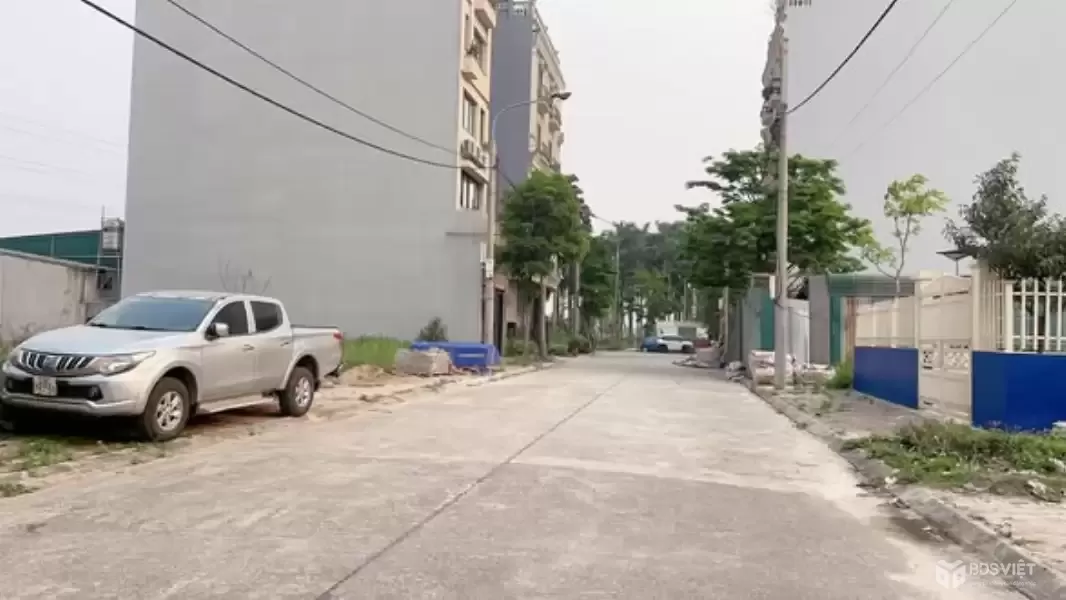 ĐẤT ĐẤU GIÁ X2 ĐỒNG NHÂN – HẢI BỐI (VĨNH THANH)  80m² – mặt tiền 5m vuông đẹp. Vỉa hè 2 bên – đường rộng, ô tô tránh