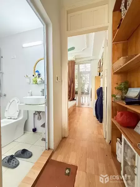 NHÀ PHỐ HOÀNG VĂN THÁI – Ô TÔ ĐỖ CỬA – KINH DOANH – DÒNG TIỀN TỐT