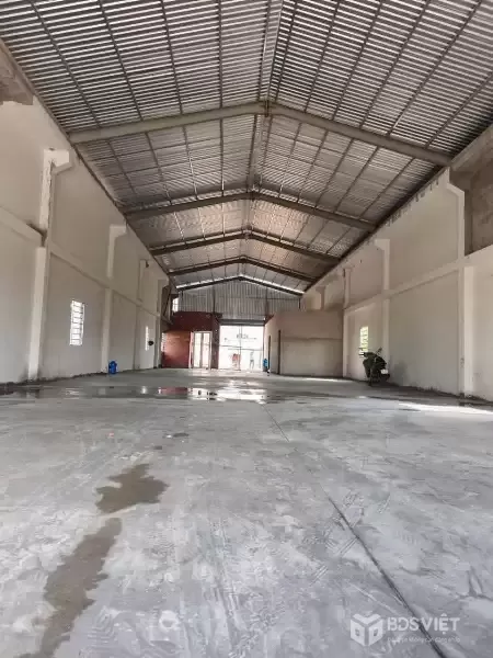 Bán nhà kho mới xây xã Đức Hòa Đông dt 700m2 full thổ giá 7 tỷ