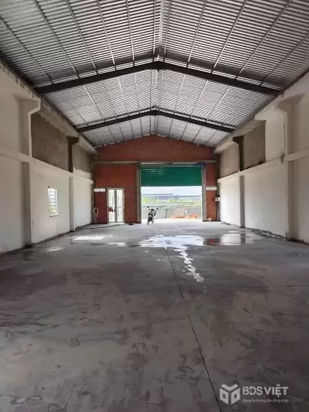 Bán nhà kho mới xây xã Đức Hòa Đông dt 700m2 full thổ giá 7 tỷ