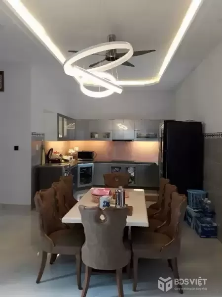 Giảm S.O.C CHỈ 8Ty9
BIỆT THỰ- ĐƯỜNG 10M- 191M2- 2TẦNG- NGANG NỞ HẬU 9.5M- LÊ VĂN LƯƠNG