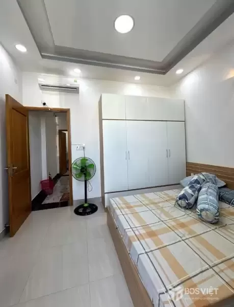 ????NHÀ MỚI ĐẸP 4TẦNG BTCT- FULL NỘI THẤT- 55M2- HOAN CÔNG ĐẦY ĐỦ- CHỈ 5Ty3- NHÀ BÈ