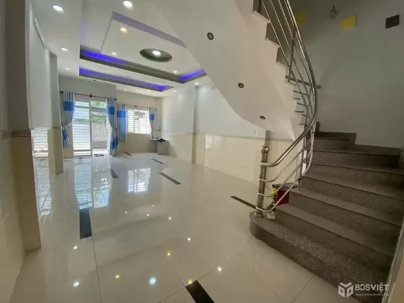 BÁN NHÀ HUỲNH TẤN PHÁT -TÂN PHÚ - 4.2M X 21M - 8 TỶ 8