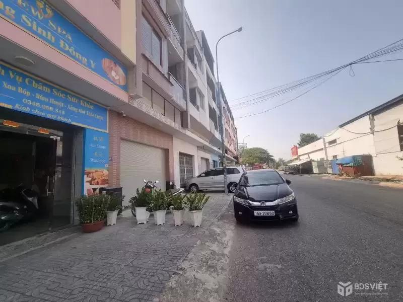 BÁN NHÀ 3 TẦNG 1 LỬNG – BÀ RỊA - VŨNG TÀU