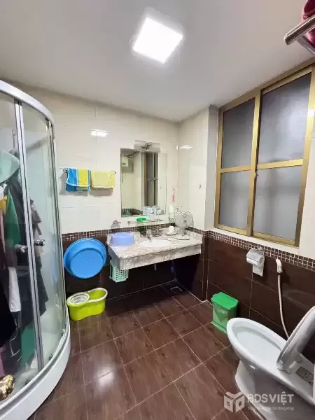 XÃ ĐÀN – LÔ GÓC – 6 TẦNG – KINH DOANH – 10M RA PHỐ