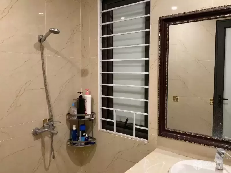 Bán gấp giá rẻ Nguyễn Khang 37m, 5 tầng, mặt tiền 5m, 9.8 tỷ Cầu Giấy.