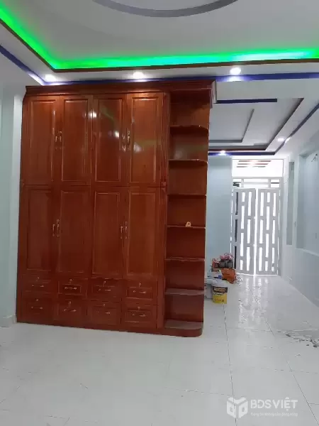 Bán nhà Quận 7 – DT 104,6m² (5x21m), kết cấu 3 tầng BTCT 8 TỶ 2