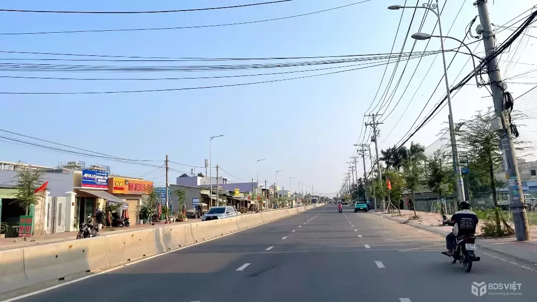 CẦN BÁN 76M2 NHÀ CẤP 4 MT ĐƯỜNG NGUYỄN CỬU PHÚ