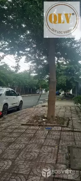 BÁN NHÀ XƯỞNG – KCN ĐỨC HÒA, LONG AN – 5.000m²