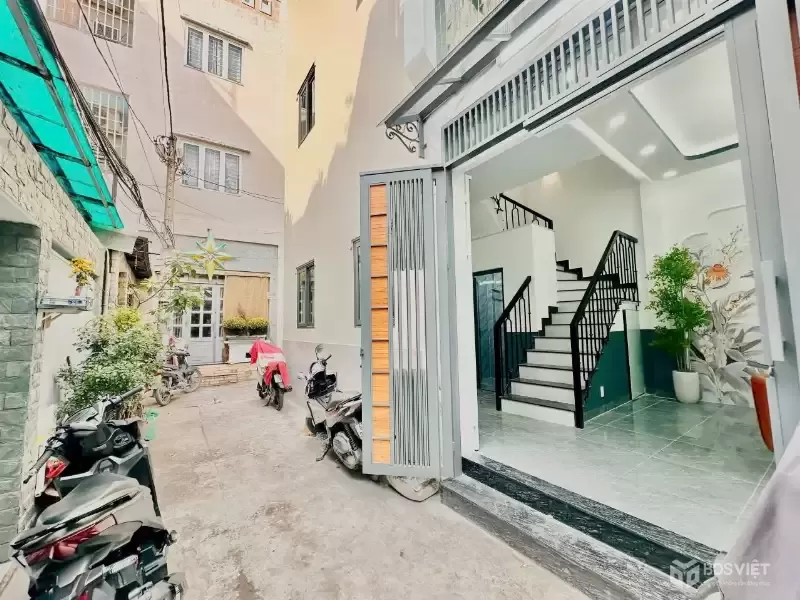 Nhà hẻm 157 Dương Bá Trạc P.Hưng Phú (P1Q8)