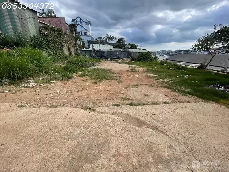 ĐẤT ĐẸP GIÁ TỐT – VUÔNG VỨC GẦN KHU THỂ THAO ĐÀ LẠT
Vị trí: Đường Cao Bá Quát – P6 cũ – Đà Lạt