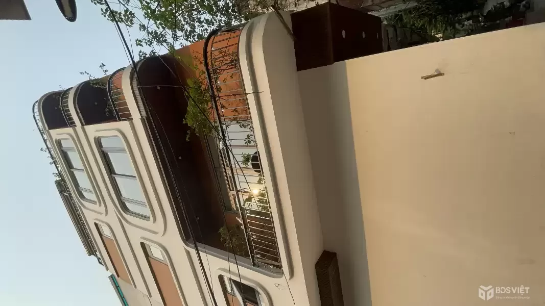 ✅ HÀNG TUYỆT CHỦNG - 11 TỶ PHÂN LÔ, 5 TẦNG Ô GÓC 2 THOÁNG NGUYỄN TUÂN