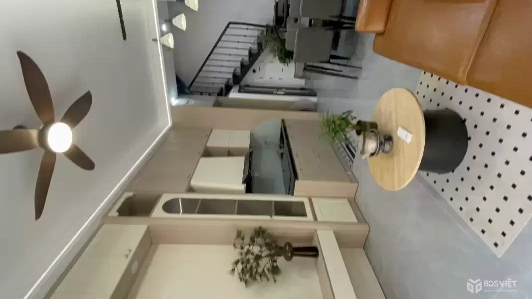 ✅ HÀNG TUYỆT CHỦNG - 11 TỶ PHÂN LÔ, 5 TẦNG Ô GÓC 2 THOÁNG NGUYỄN TUÂN