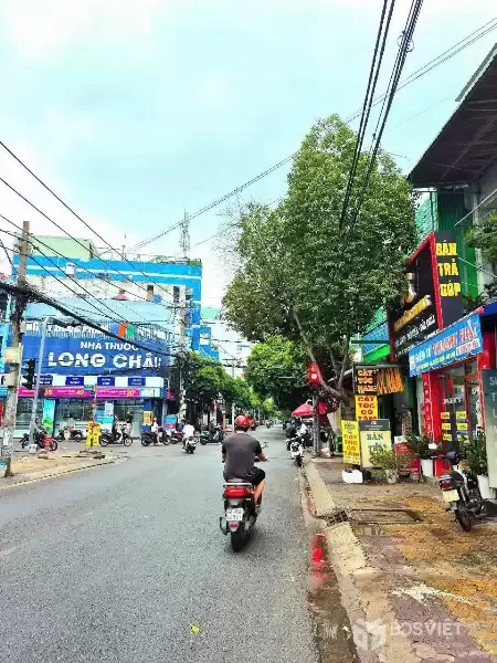 MẶT TIỀN ĐƯỜNG CỐNG LỞ ( Trần Thị Trọng )
~186M² - NGANG 6.5M - 22✅️ T.Ỷ TL