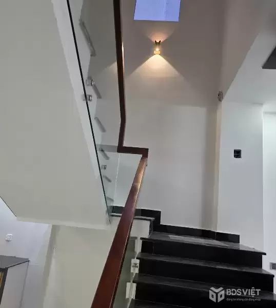 ♥ MT Bàu Mạc 18, gần Biển Nguyễn Tất Thành, 90m2, 3 tầng, 6.x tỷ