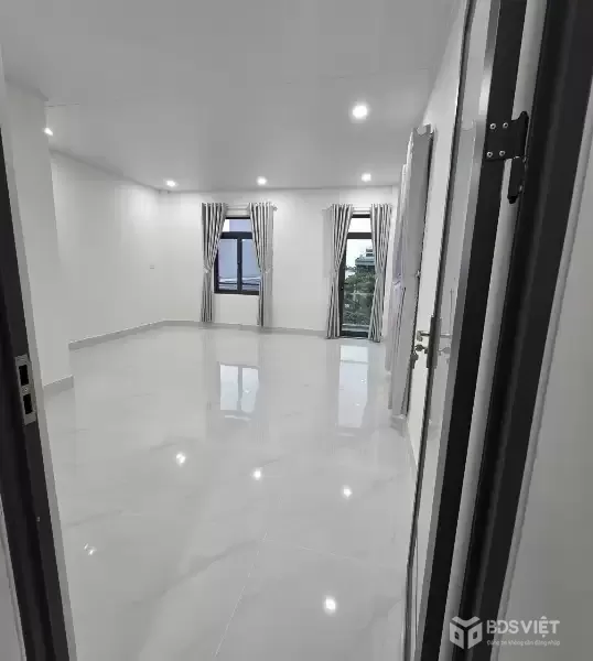 ♥ MT Bàu Mạc 18, gần Biển Nguyễn Tất Thành, 90m2, 3 tầng, 6.x tỷ