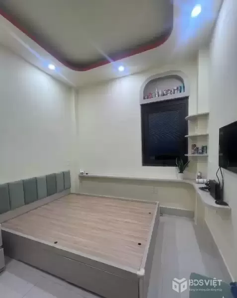 NHÀ LẠC LONG QUÂN - 4 TẦNG - 3 TỶ HƠN - 4 PN, 4WC - ĐẦM SEN 300M - Q11