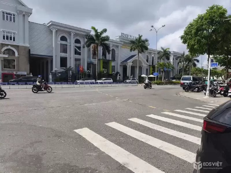 Chính chủ cần bán nhà 2 tầng Trung Tâm Đà Nẵng - Trục Đường Duy Tân. 80m2 - Với Mức Giá Chưa Đến 5 tỷ.