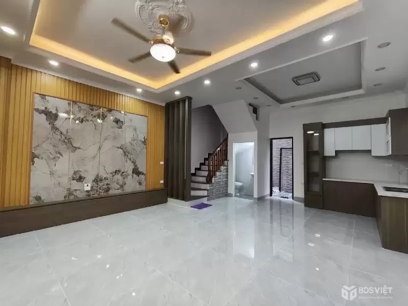 BÌNH HỒ ĐÔNG MỸ – 48M² – 4T – MT 6M – Ô TÔ VÀO NHÀ, NGAY SÁT KHU C THỂ THAO OLYMPIC