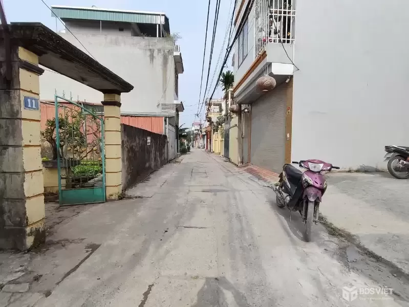 BÌNH HỒ ĐÔNG MỸ – 48M² – 4T – MT 6M – Ô TÔ VÀO NHÀ, NGAY SÁT KHU C THỂ THAO OLYMPIC